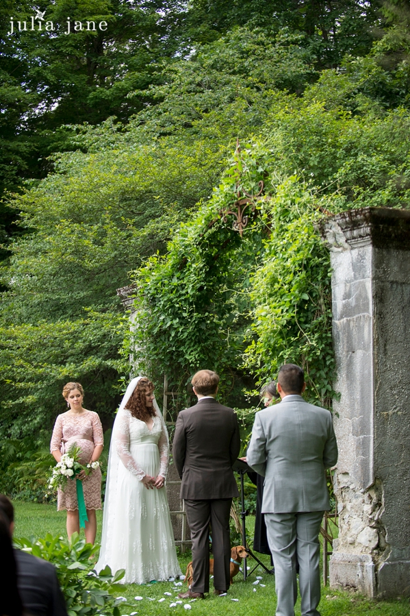 Natural Wedding Photography by Connecticut Wedding Photographer Julia Jane Studios  